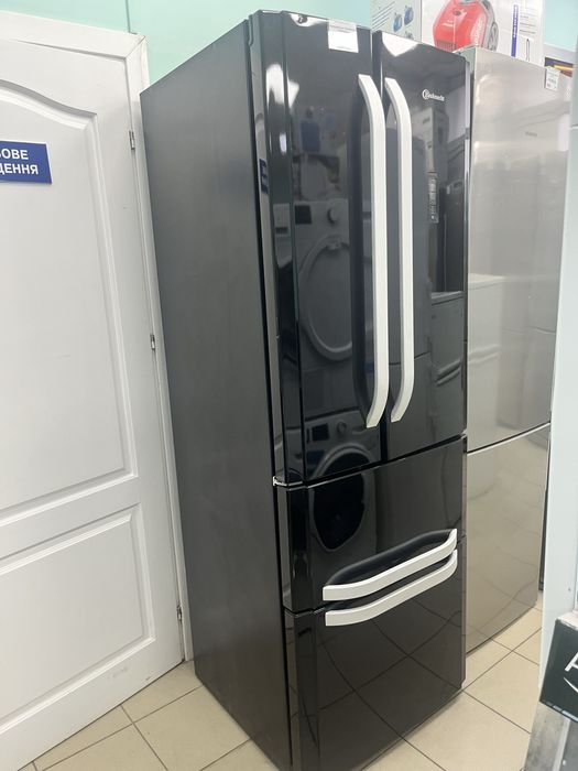 Холодильник  Bauknecht