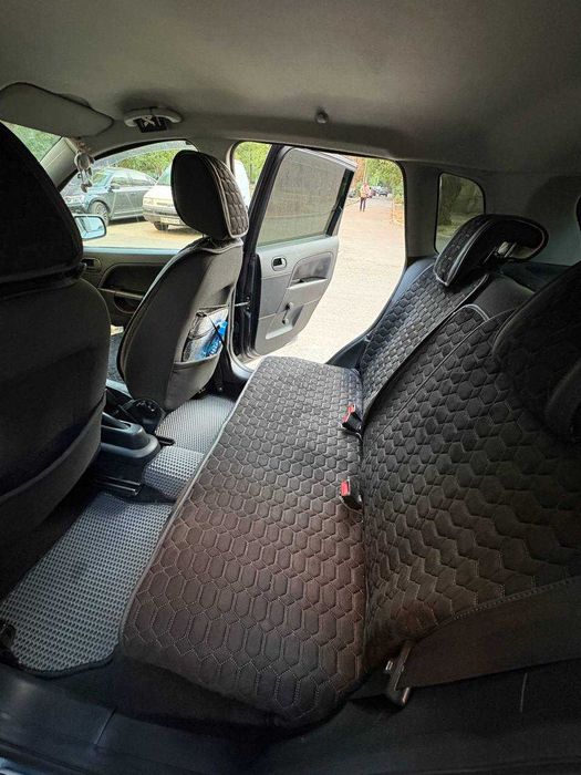 Ford Fiesta 2008г продам