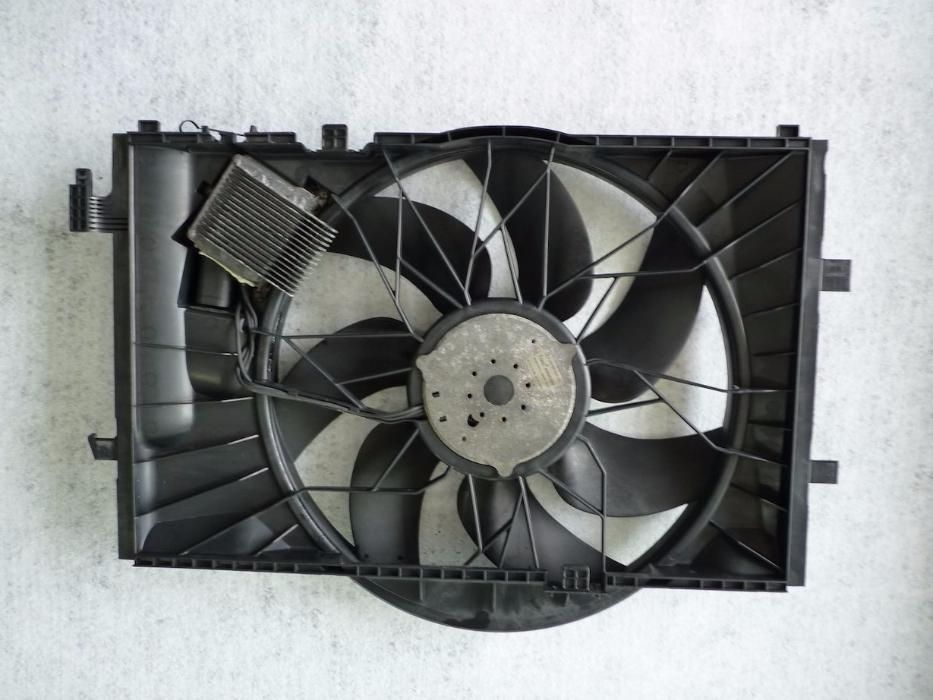 Ventoinha do Radiador - Mercedes Classe C e CLK (W203 W209) C220Cdi