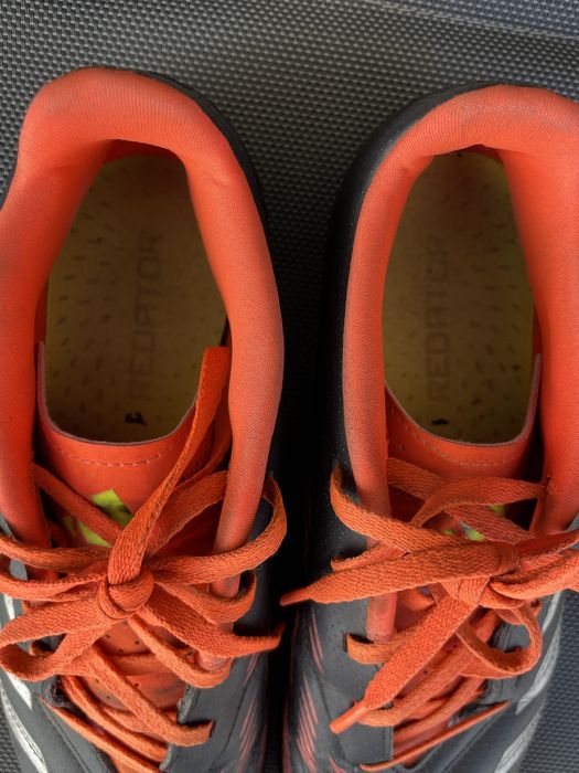 Botas futebol Adidas Predator piso sintetico