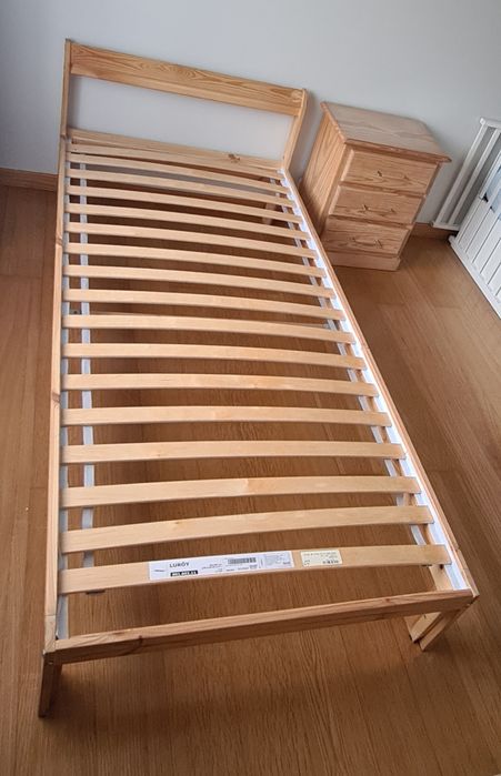 Estrado de ripas Ikea Luröy 90x200