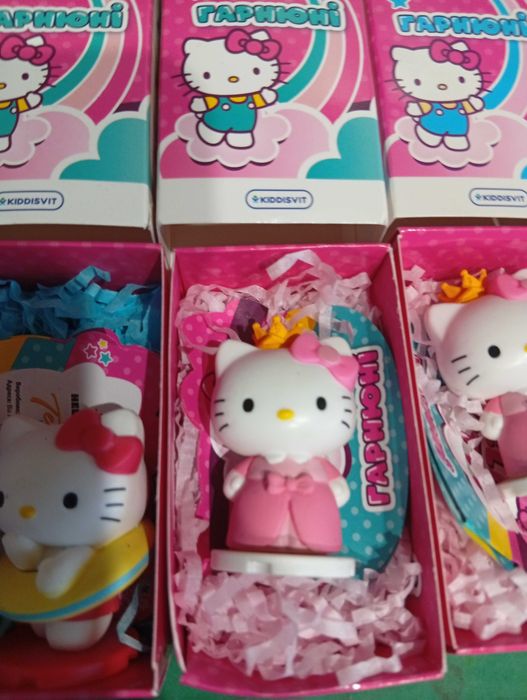 Фігурка Hello Kitty "гарнюні"