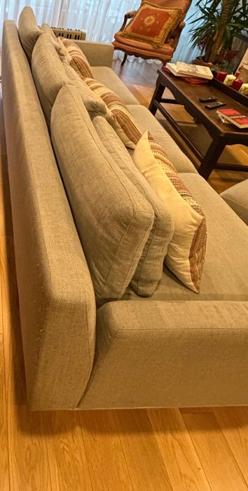 Sofá cinza Italiano com 3 anos de uso como novo