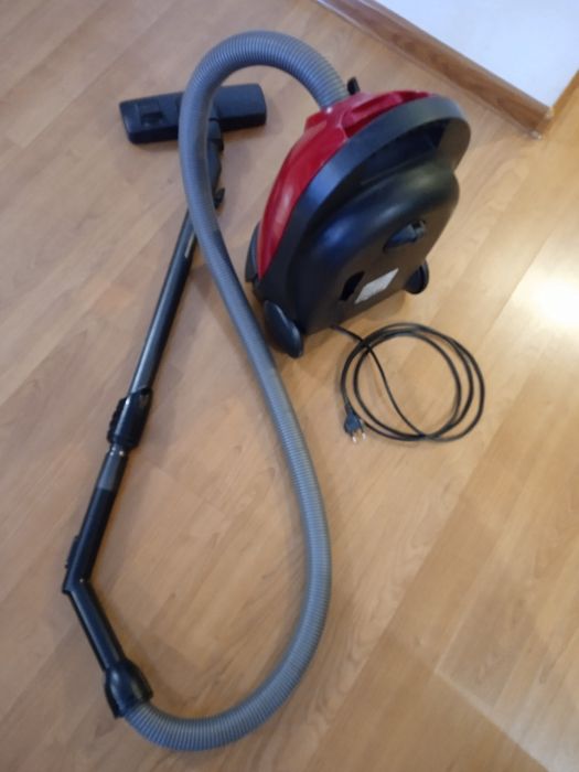 Продам пылесос Samsung 1500