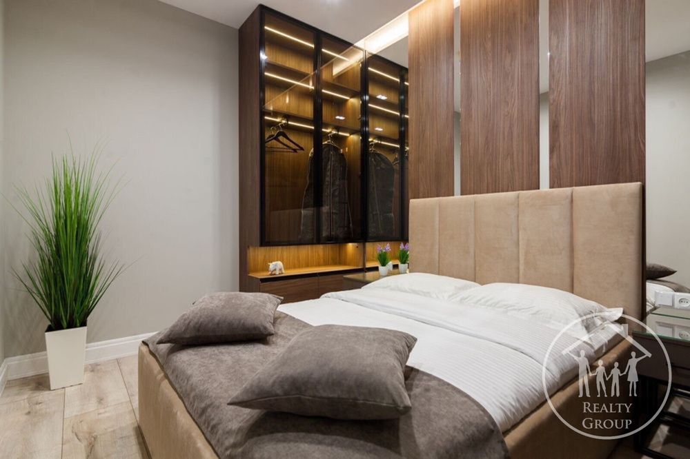 Шикарна 3-кімнатна квартира СВІТЛО Є ЗАВЖДИ вул Стефаника