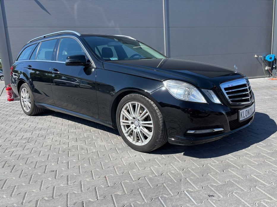 Mercedes-Benz Klasa E auto wyglada i jedzie jak nowe