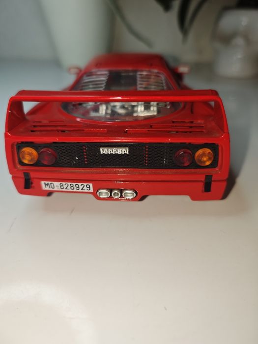 Bburago 1/18 Ferrari F40
