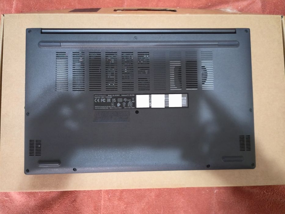 Portátil ASUS Vivobook
