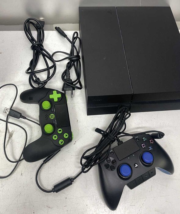 Приставка Sony Playstation 4 FAT2 Ultimate Player Edition (CUH-1216B) 1Tb с играми