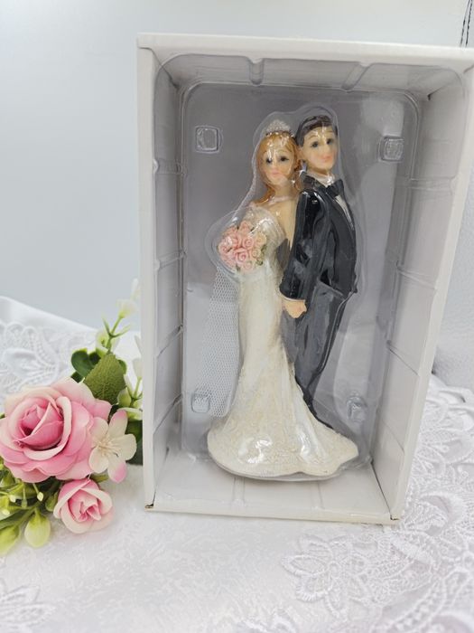 Figurki ślubne ...