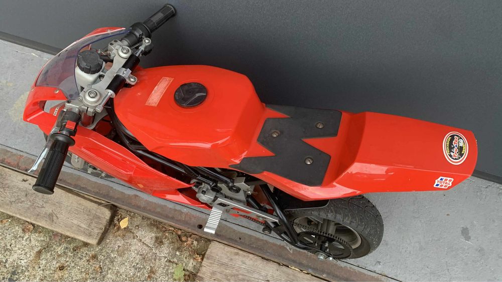 Pocket bike po licznych modyfikacjach