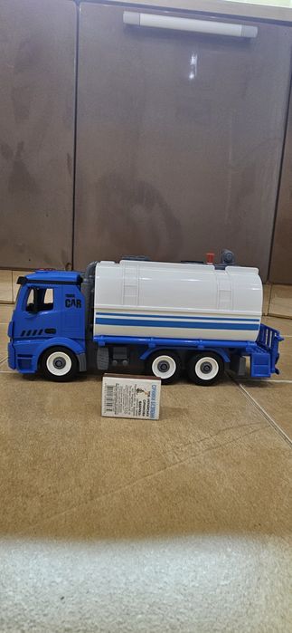 Машинка-поливалка