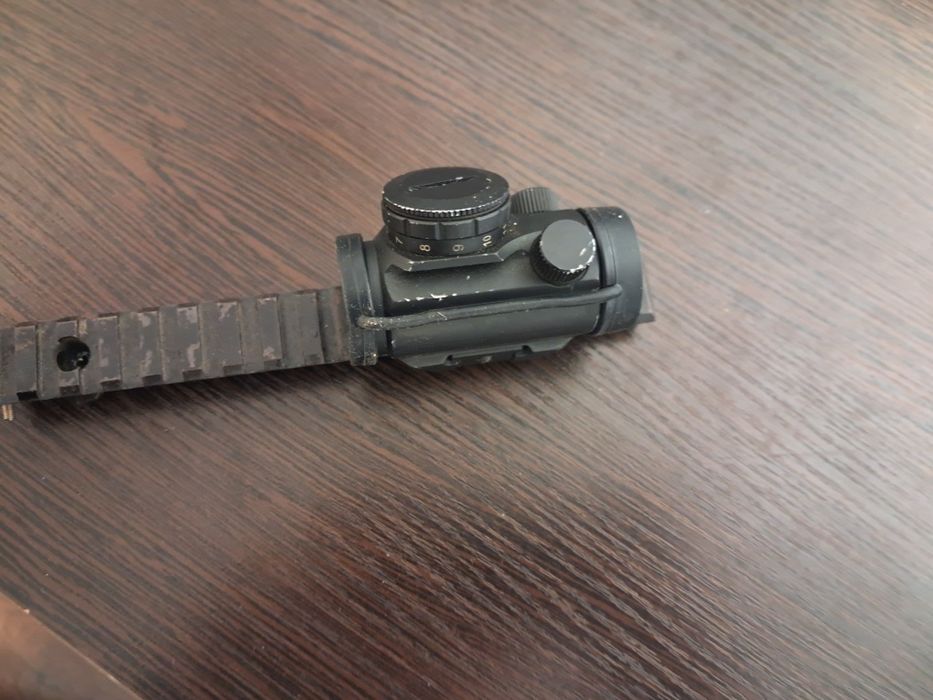Продам Коліматор - Bushnell AR Optics TRS-25 Hirise  (закритого типу 4500грн)