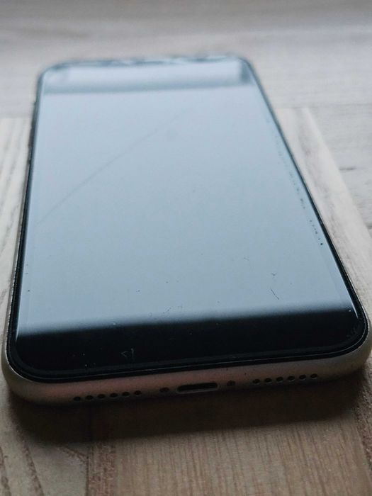 Iphone 11 64GB Biały Sprawny