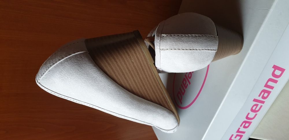 Półbuty na koturnie szare Graceland