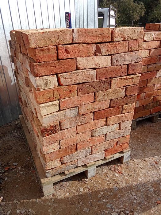Cegła rozbiórkowa przedwojenna