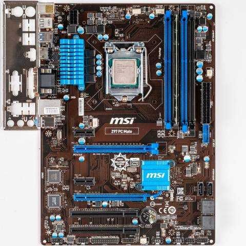 msi z97 / 4790k / 4x2gb ddr3 / wieżowe / cooler