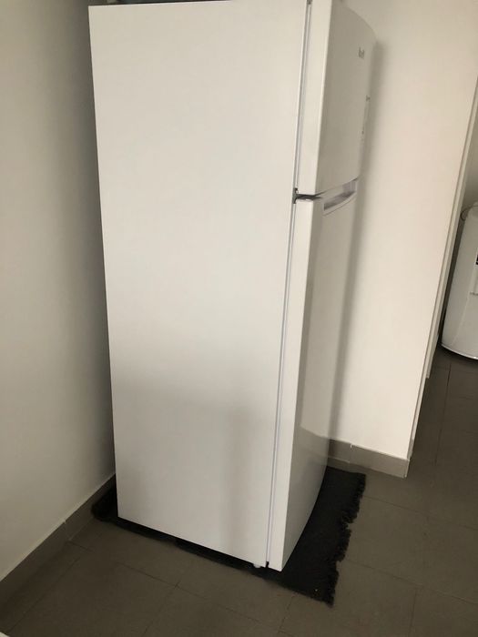 Frigorífico novo