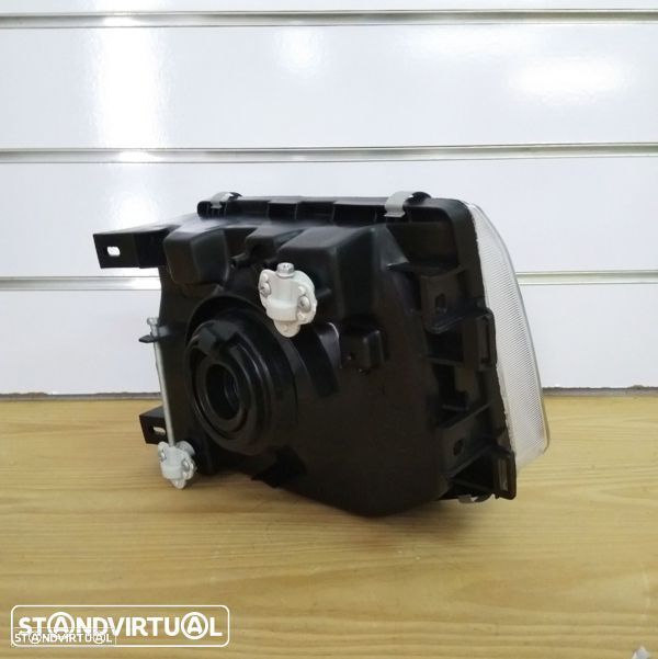 Farol Mitsubishi Pajero modelo: 1991 até 1996 novo