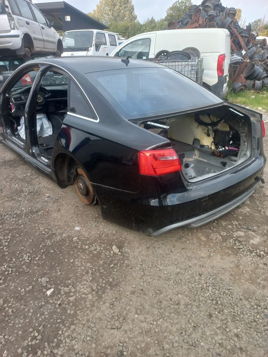 Części audi S6 V8 A6 C7 2013r tył zderzak lampy deska ćwiarka zawieszenie dyfer zegary schowek dach taś szyberdach zaciski podsufitka lampaka komputer
