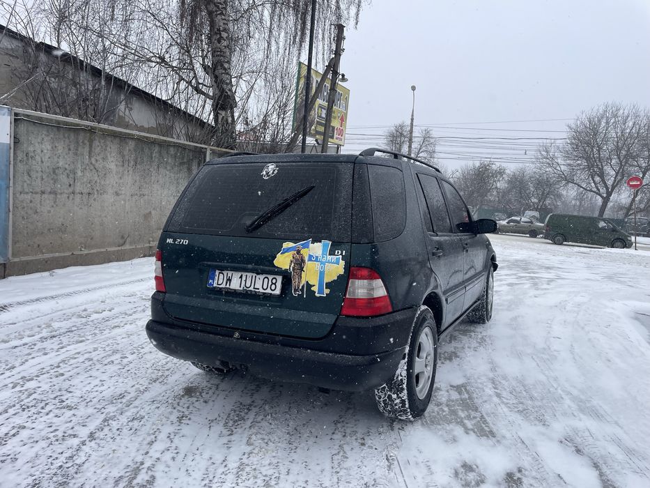 Продам мерседес ML  270