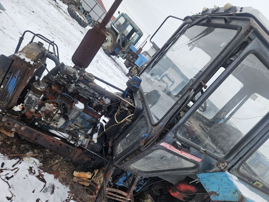 деталі МТЗ звоніть лапки щепленя тяги  кронштейни трубки нш,циліндр