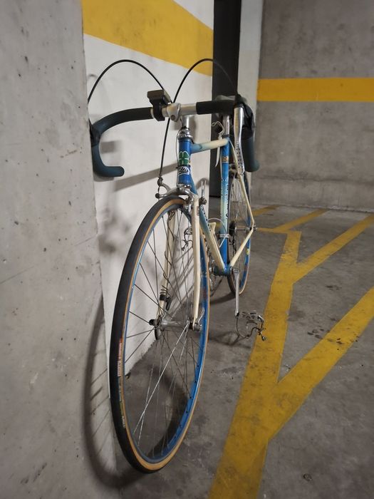 Bicicleta Altis Estrada