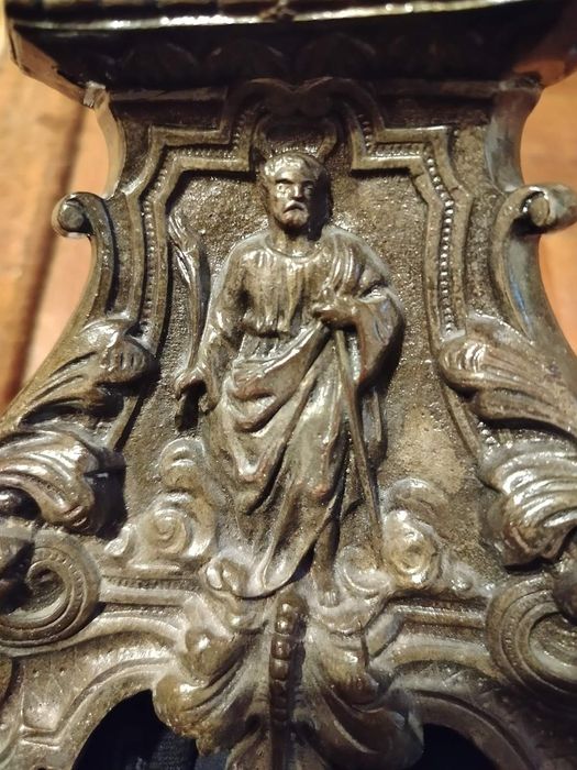 Часть подсвечника церковного старинного