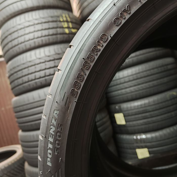 235/35/19 XL Sprzedam parę opon letnich Bridgestone