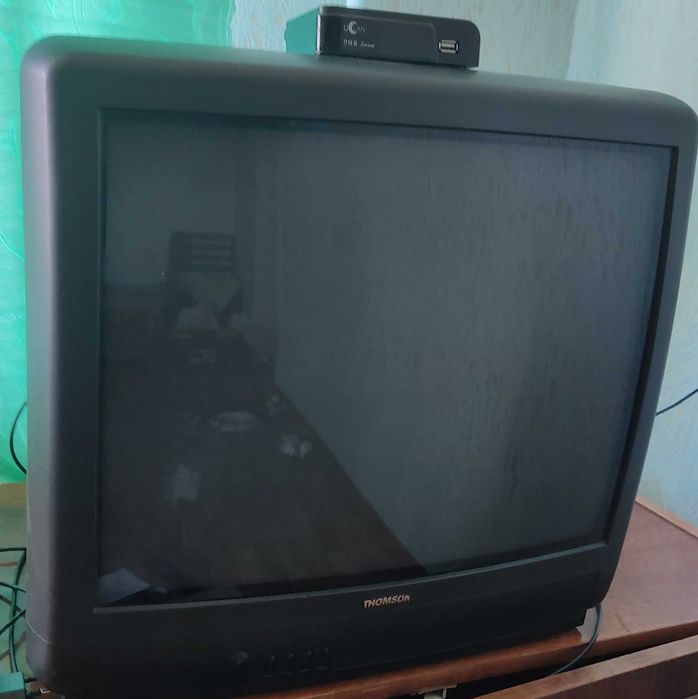 Телевизор Thomson 21MF10E c ТВ-тюнер Т2