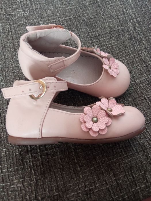 Капчики, туфельки на дівчинку 22 розмір