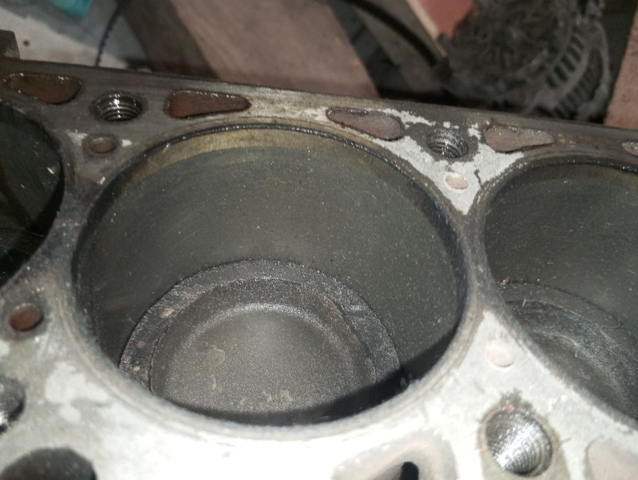 Блок двигуна Ауді 80 Б4 2.0 АБТ