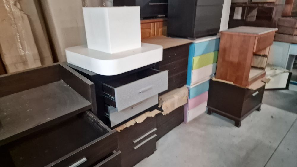Moveis mesas de cabeceira moveis de sala preco 20 euros unidade