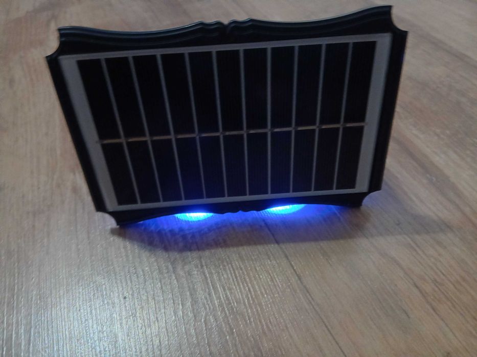 Lampa solarna na elewację,  balkon, kolory