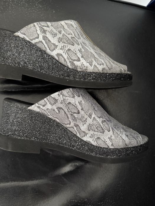 Шлепанцы  новые Topas 36