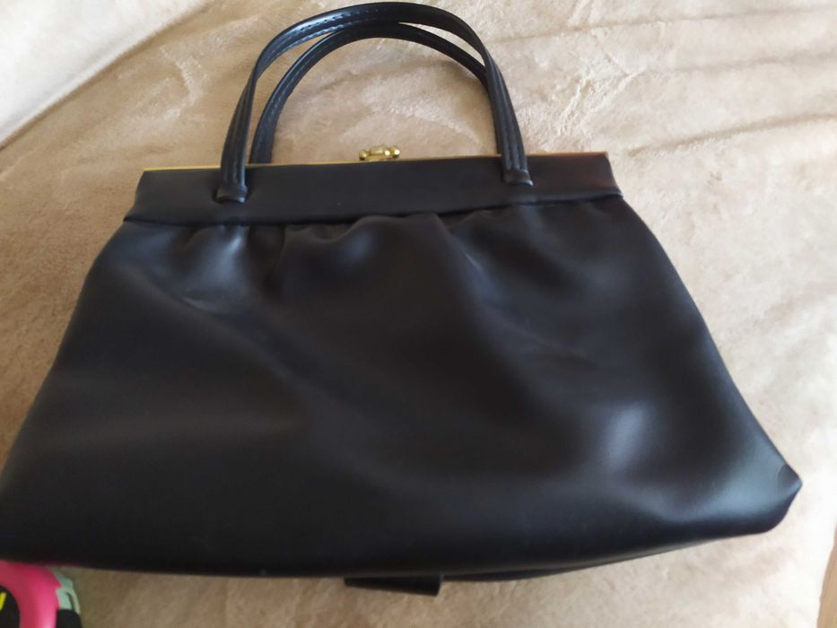 Torebka czarna do ręki