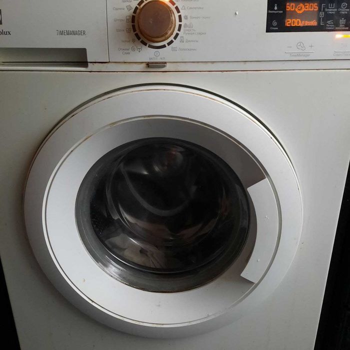 Пральна машина на починку або на запчастини Electrolux EWS1266EDW