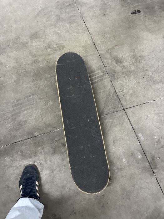 Skate profissional em otimo estado