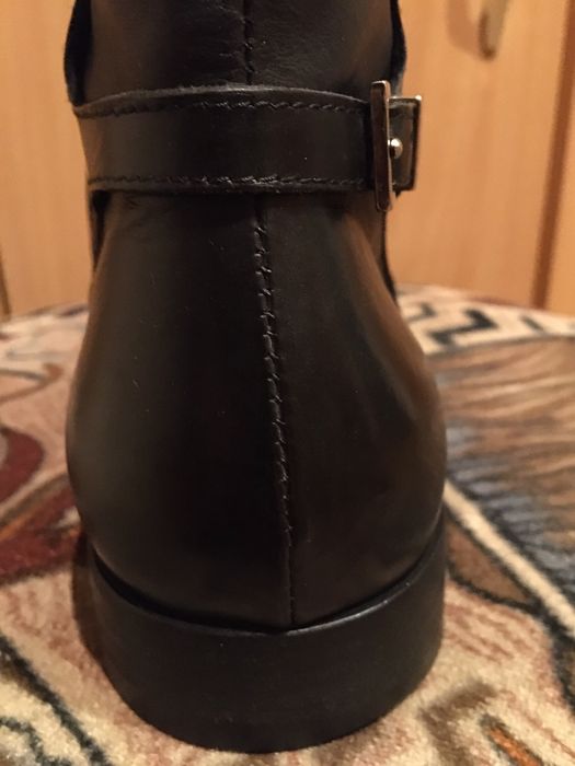 Cesare Paciotti Италия