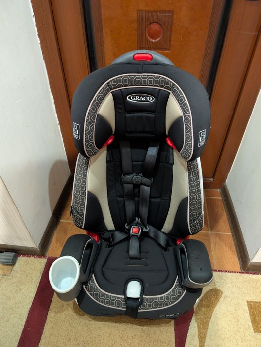 Продам детское кресло GRACO Nautilus 65 LX