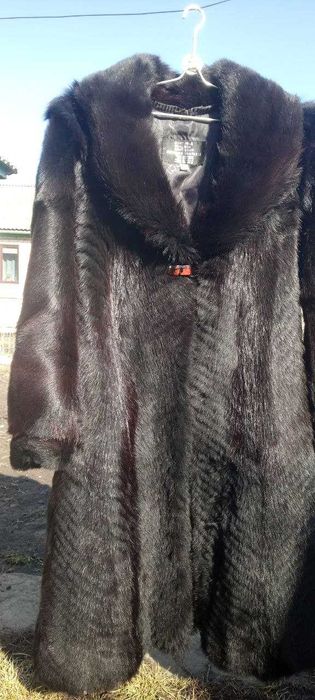 Шуба натуральна,чорна, недорого
