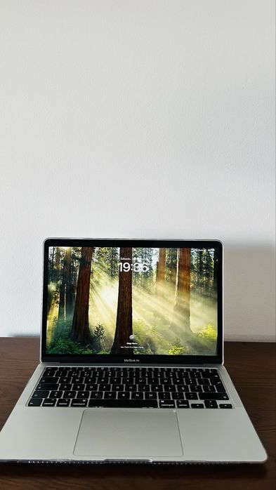 Macbook air M1 (conservado)