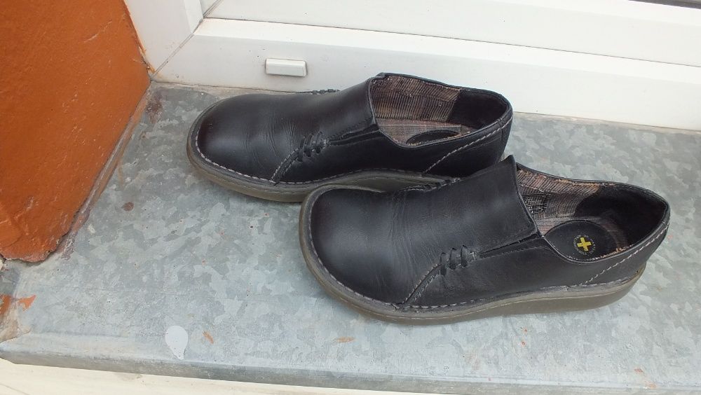 super buty skóra marki dr Martens roz 39