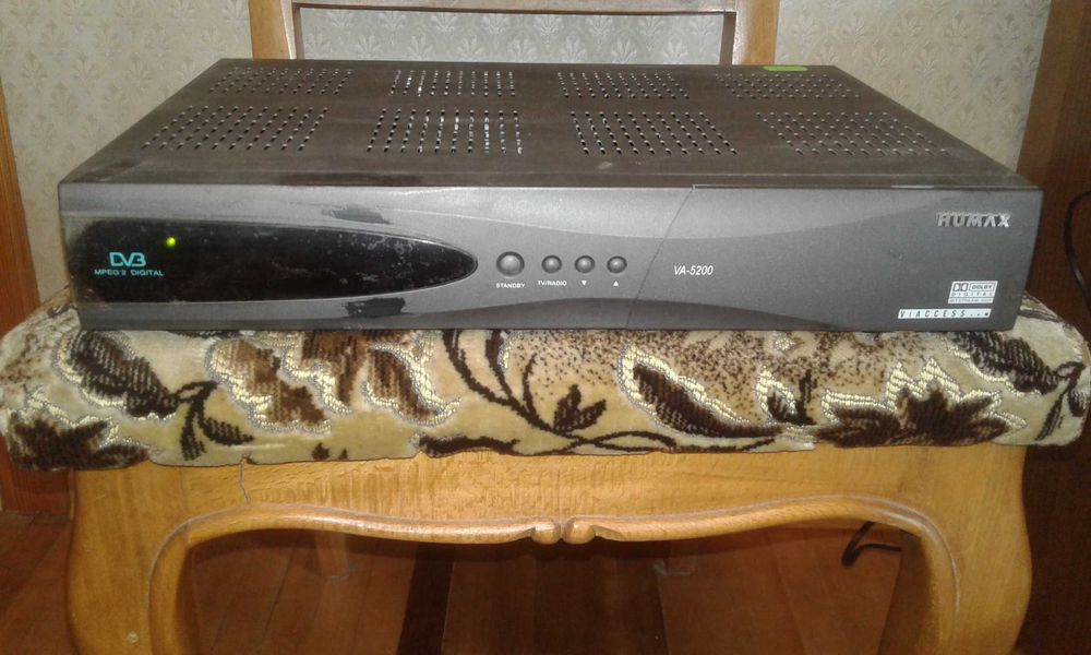Спутниковый тюнер STRONG SRT-4450, HUMAX VA-5200