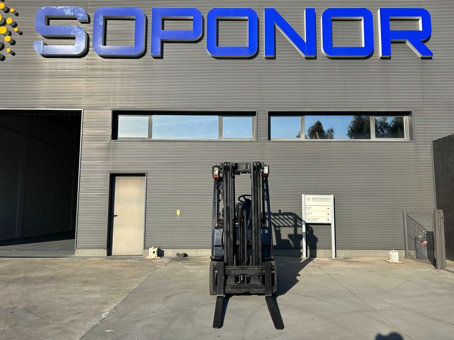 Empilhador Doosan 2000 Kgs Diesel
