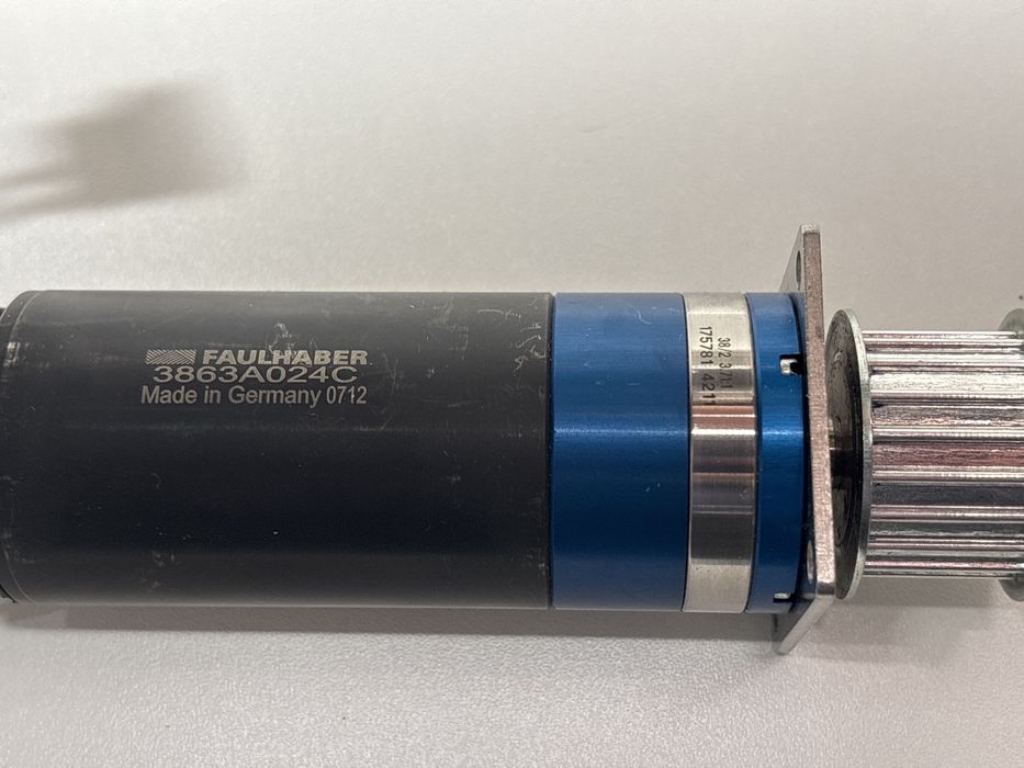 Silnik DC Faulhaber 3863A024C z przekładnią 3.71:1