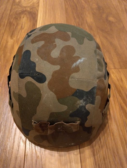 Hełm wojskowy kevlar z pokrowcem