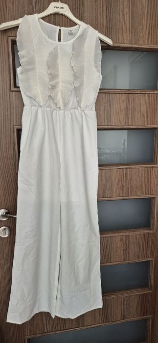 Biały elegancki Nowy kombinezon idealny na komunię 12lat z paskiem