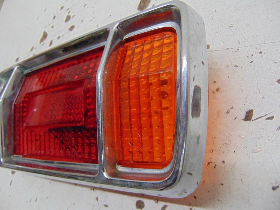 Datsun 1200 vidro de farolim