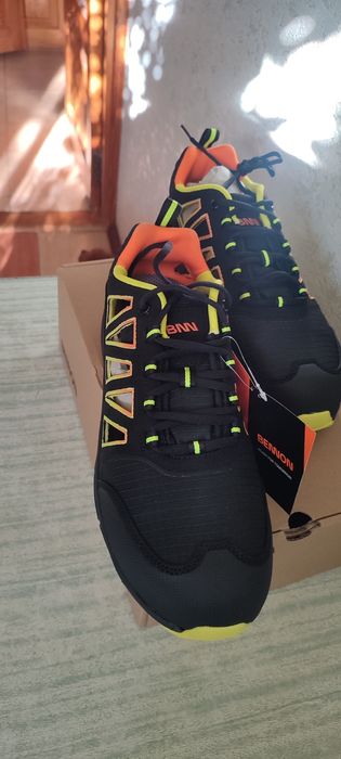 Спец обувь,рабочая обувь,новые 46 размер рабочая обувь